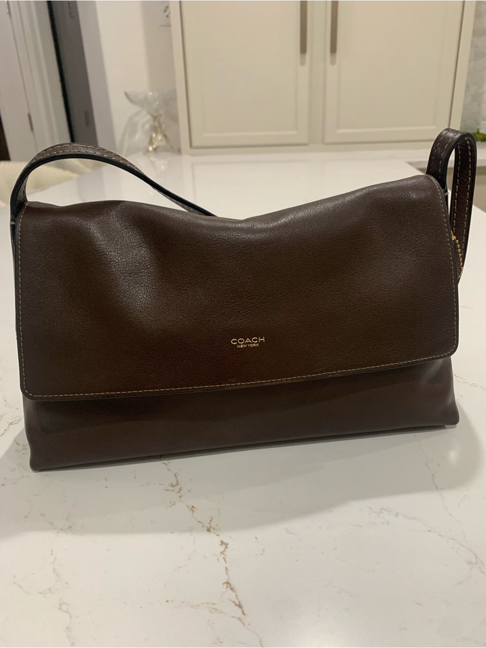 Coach Natural Grain Leather Chelsea Shoulder Bag 30 - Picture 2 of 16
